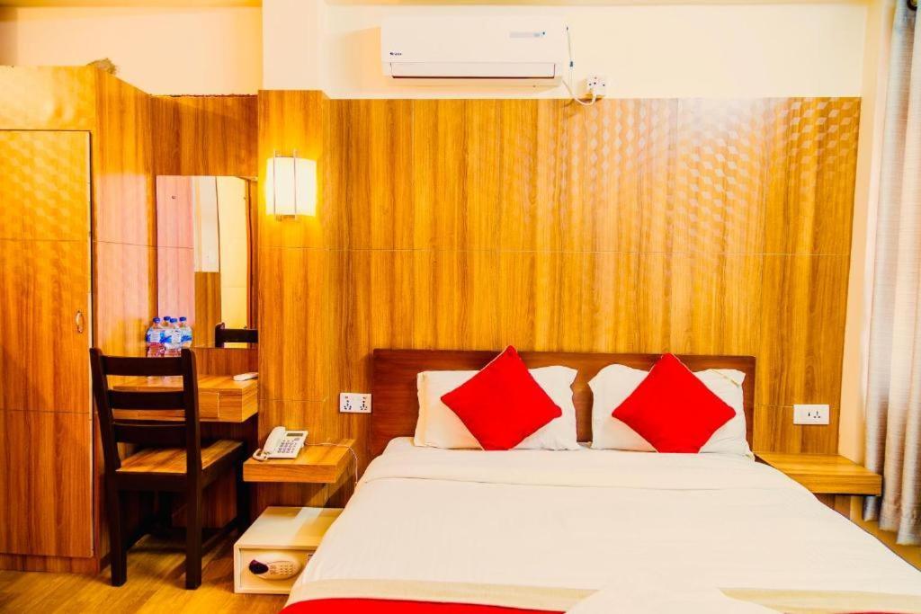 Hotel The Doors Kathmandu Buitenkant foto